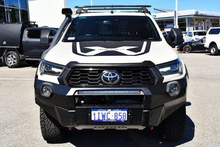 2020 Toyota Hilux Rugged X