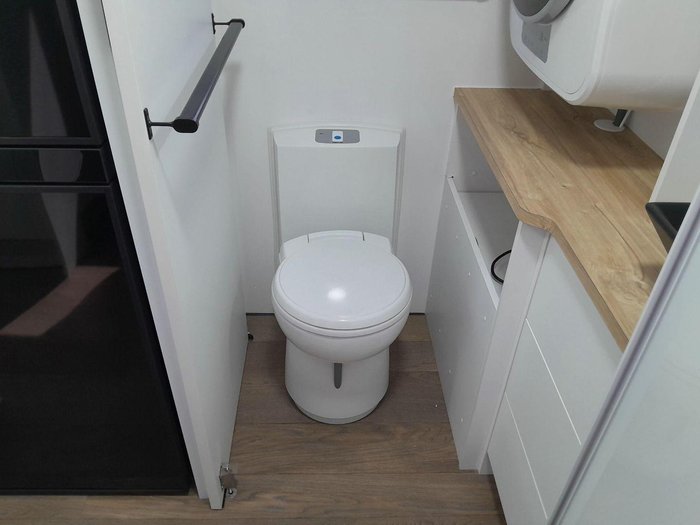 2025 Goldstream 1860 Re Rd Adventure Cp 18'6