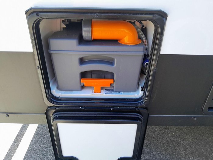 2025 Goldstream 1860 Re Rd Adventure Cp 18'6