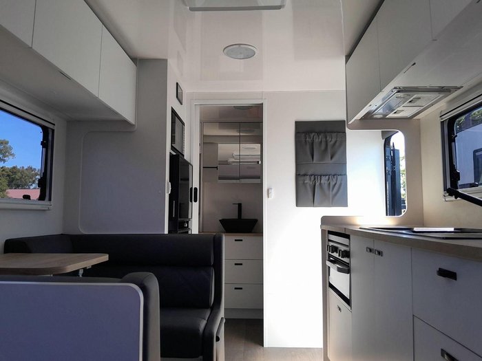 2025 Goldstream 1860 Re Rd Adventure Cp 18'6