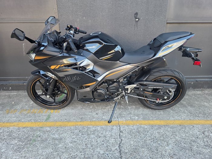 2021 Kawasaki NINJA 400 SE GREY