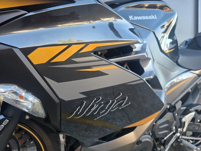 2021 Kawasaki NINJA 400 SE GREY