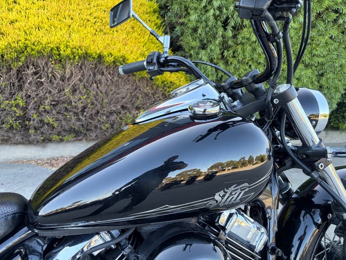 2018 Yamaha XVS650 V-STAR CUSTOM Black