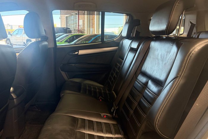 2018 Isuzu MU-X LS-T