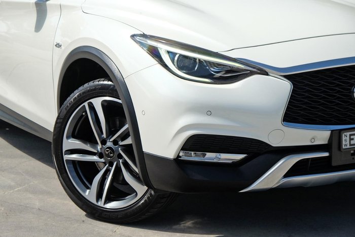 2018 INFINITI QX30 Sport H15 AWD Majestic White