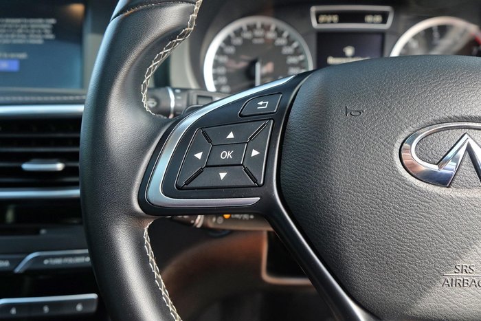 2018 INFINITI QX30 Sport H15 AWD Majestic White