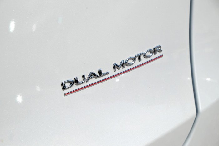 2023 Tesla Model Y Performance AWD Pearl White