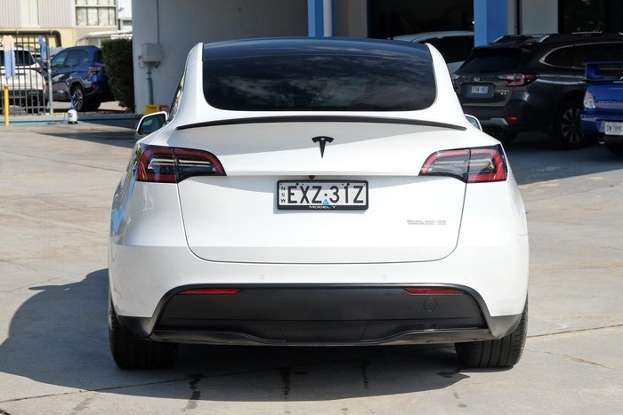 2023 Tesla Model Y Performance AWD Pearl White