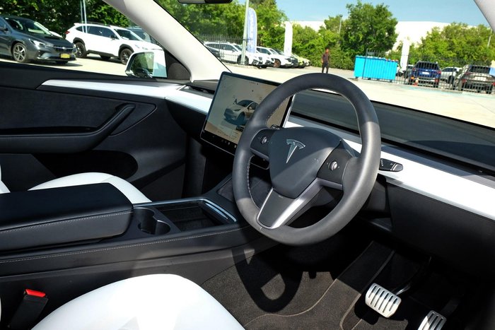 2023 Tesla Model Y Performance AWD Pearl White