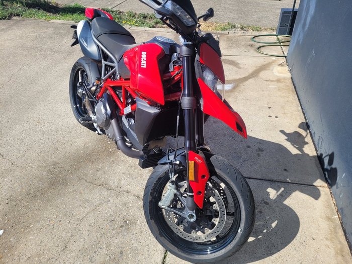 2019 DUCATI HYPERMOTARD 950 (RED) R