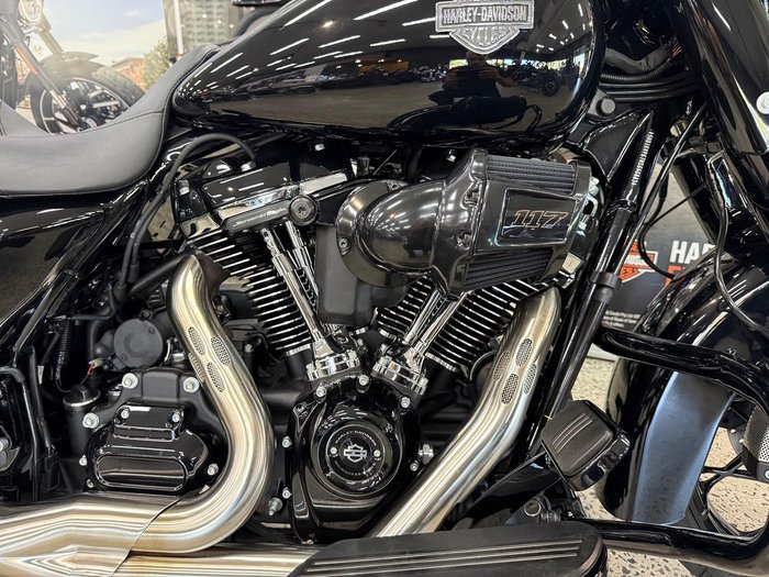 2022 Harley-Davidson Road King Special 114 (FLHRXS) Touring Black