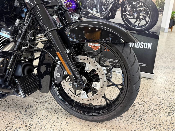 2022 Harley-Davidson Road King Special 114 (FLHRXS) Touring Black