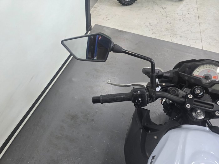 2016 Kawasaki Z300 ABS SE (LAMS) WHITE/GOLD SE