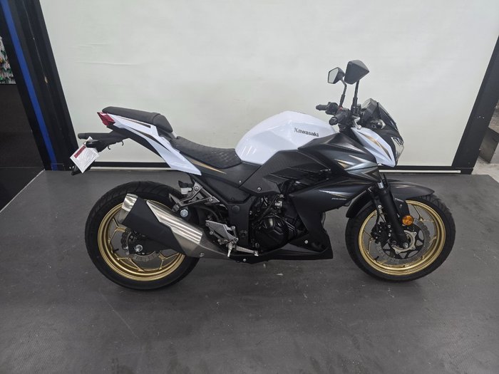 2016 Kawasaki Z300 ABS SE (LAMS) WHITE/GOLD SE