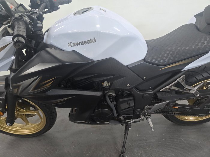 2016 Kawasaki Z300 ABS SE (LAMS) WHITE/GOLD SE