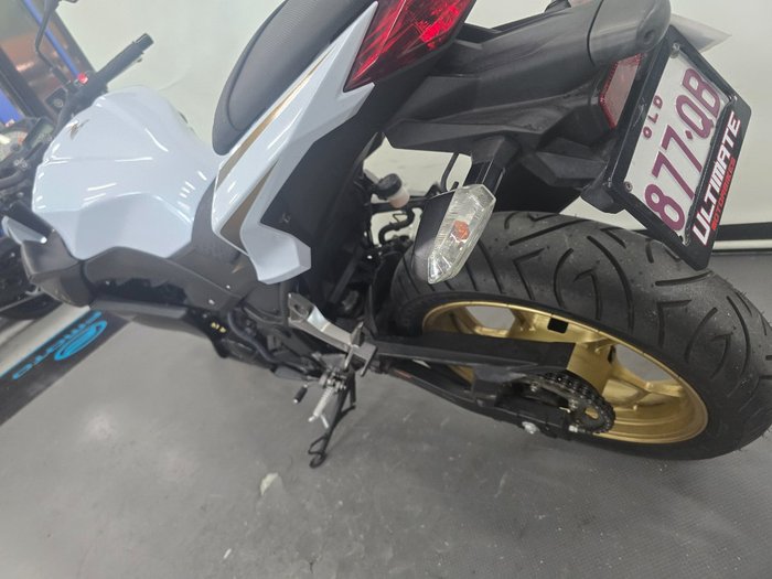 2016 Kawasaki Z300 ABS SE (LAMS) WHITE/GOLD SE