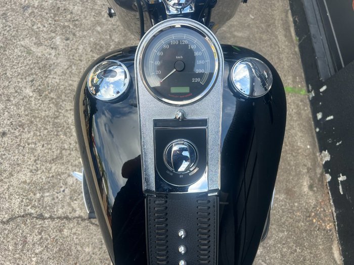2010 HARLEY-DAVIDSON FLSTF FAT BOY BLACK