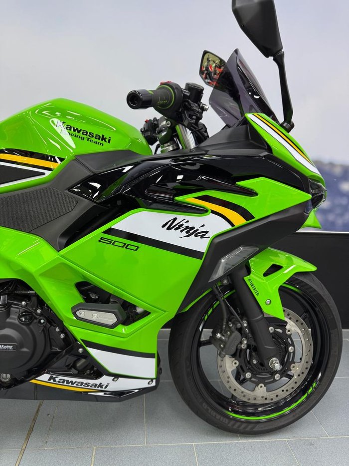 2025 Kawasaki Ninja 500 SE KRT Edition (EX500J) Ninja Green
