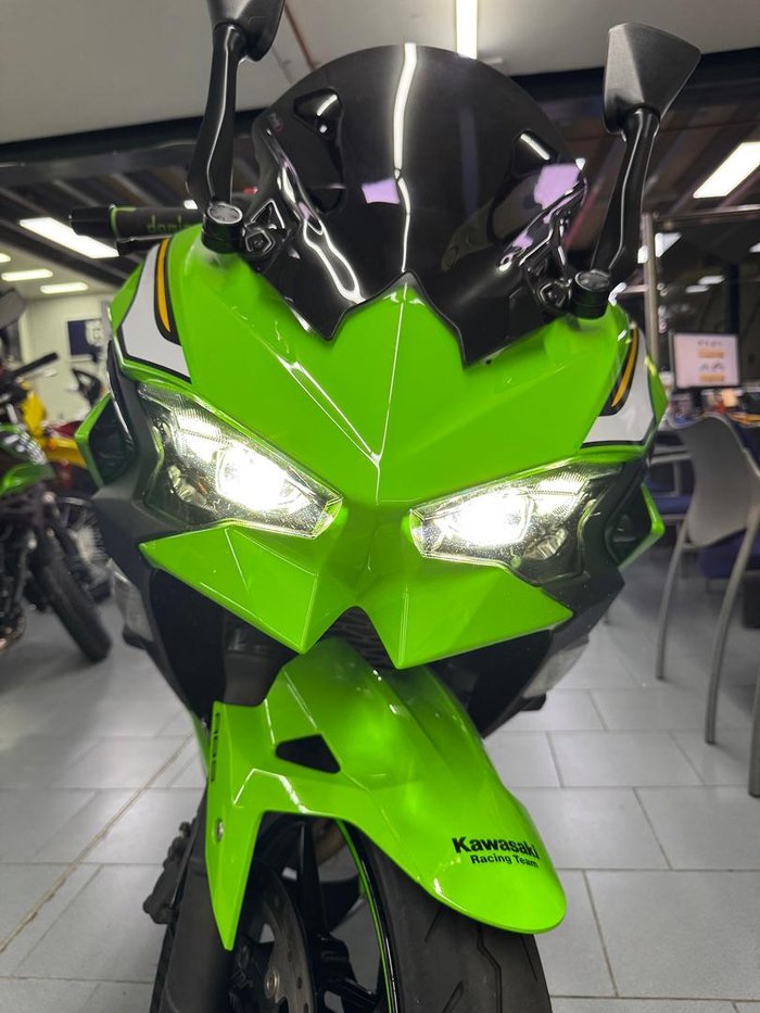 2025 Kawasaki Ninja 500 SE KRT Edition (EX500J) Ninja Green