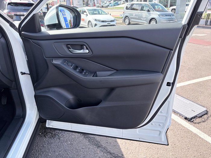 2026 Nissan X-TRAIL ST