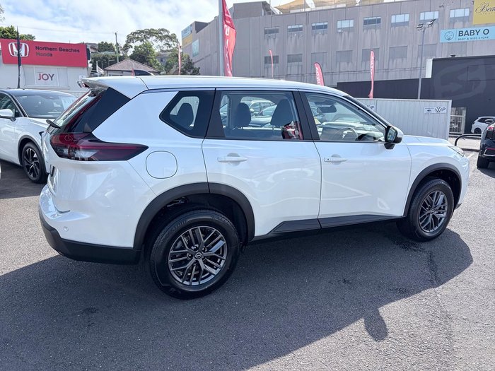 2026 Nissan X-TRAIL ST