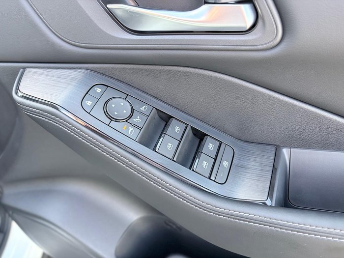 2026 Nissan X-TRAIL ST