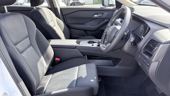 2026 Nissan X-TRAIL ST