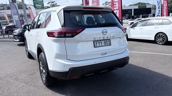 2026 Nissan X-TRAIL ST
