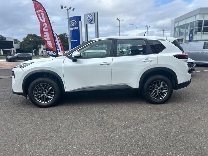 2026 Nissan X-TRAIL ST