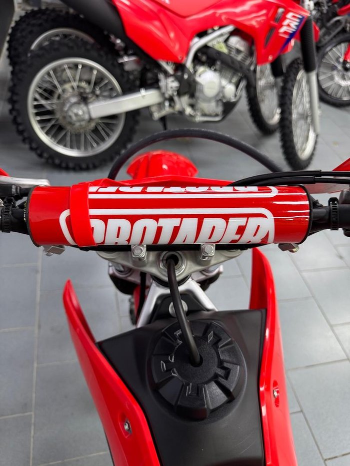 2025 Honda CRF125FB CRF Red