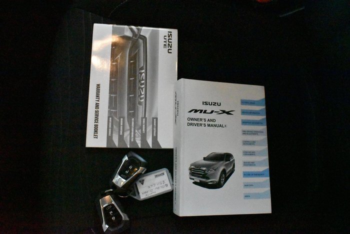 2021 Isuzu MU-X LS-U