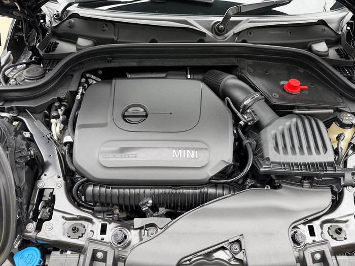 2023 MINI Hatch John Cooper Works Classic F56 LCI-2 Midnight Black II