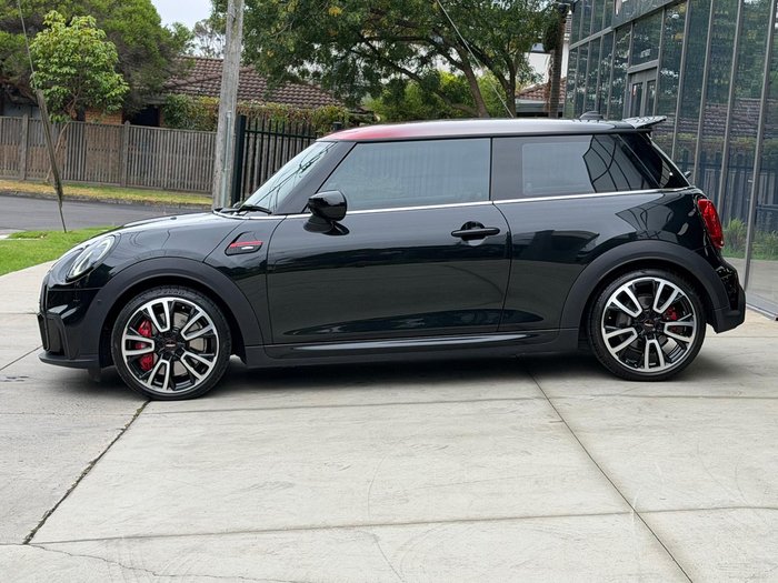 2023 MINI Hatch John Cooper Works Classic F56 LCI-2 Midnight Black II