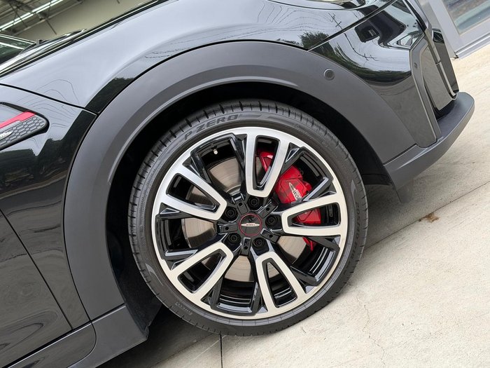 2023 MINI Hatch John Cooper Works Classic F56 LCI-2 Midnight Black II