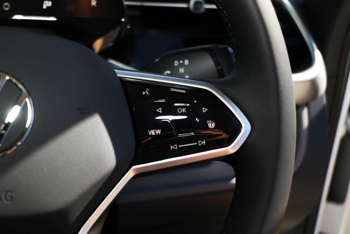 2025 Volkswagen ID. Buzz Pro BEV560