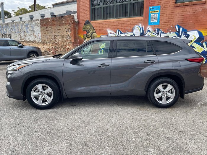 2022 Toyota Kluger GX