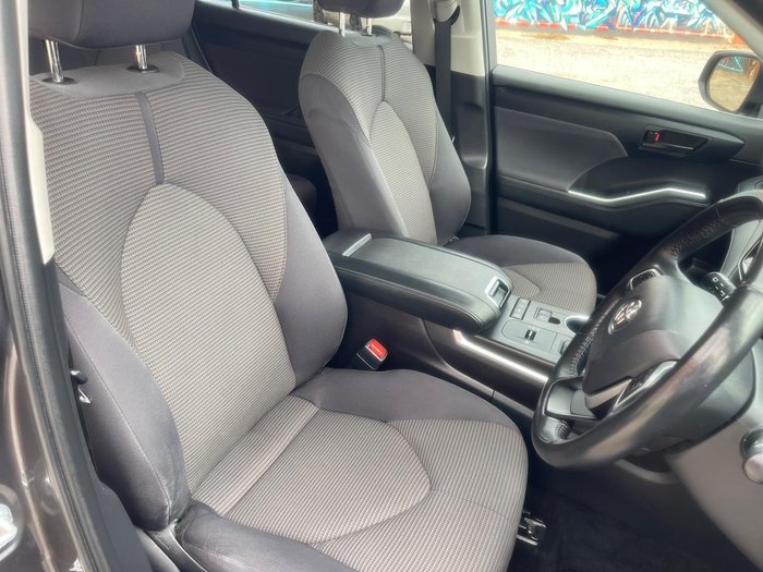 2022 Toyota Kluger GX