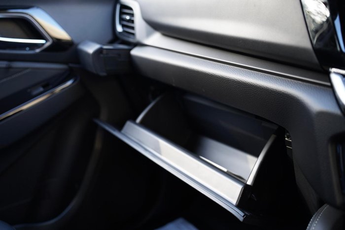 2025 Isuzu MU-X LS-T