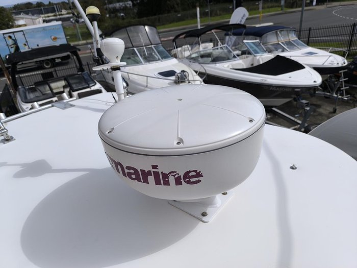 2005 Trophy 2502 WALKAROUND