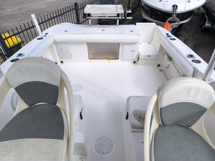 2005 Trophy 2502 WALKAROUND