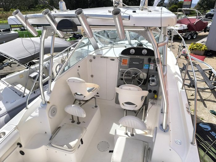 2005 Trophy 2502 WALKAROUND