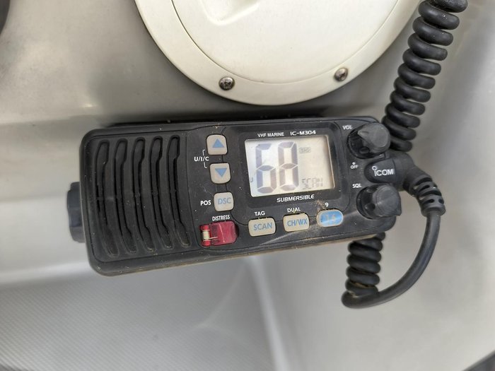 2005 Trophy 2502 WALKAROUND