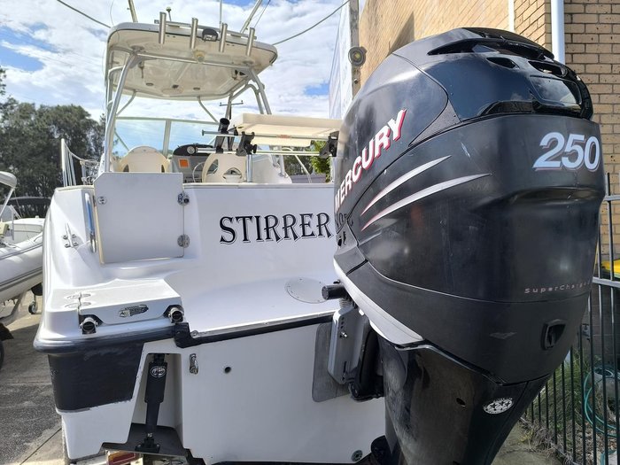 2005 Trophy 2502 WALKAROUND