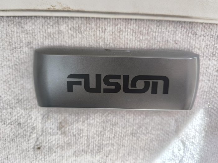 2005 Trophy 2502 WALKAROUND