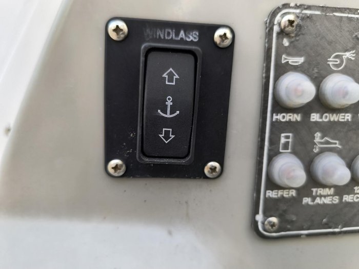 2005 Trophy 2502 WALKAROUND