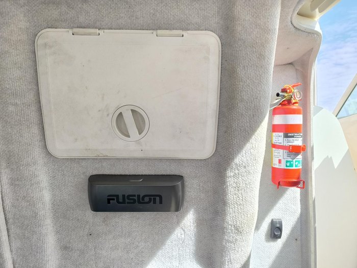 2005 Trophy 2502 WALKAROUND