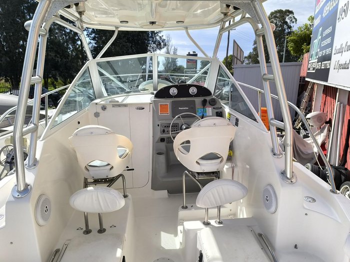 2005 Trophy 2502 WALKAROUND