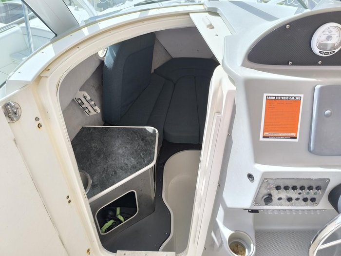 2005 Trophy 2502 WALKAROUND