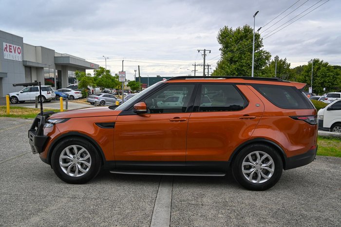 2020 Land Rover Discovery SD6 S