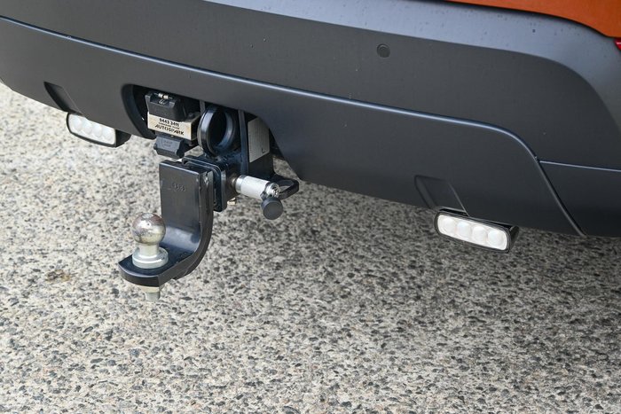 2020 Land Rover Discovery SD6 S